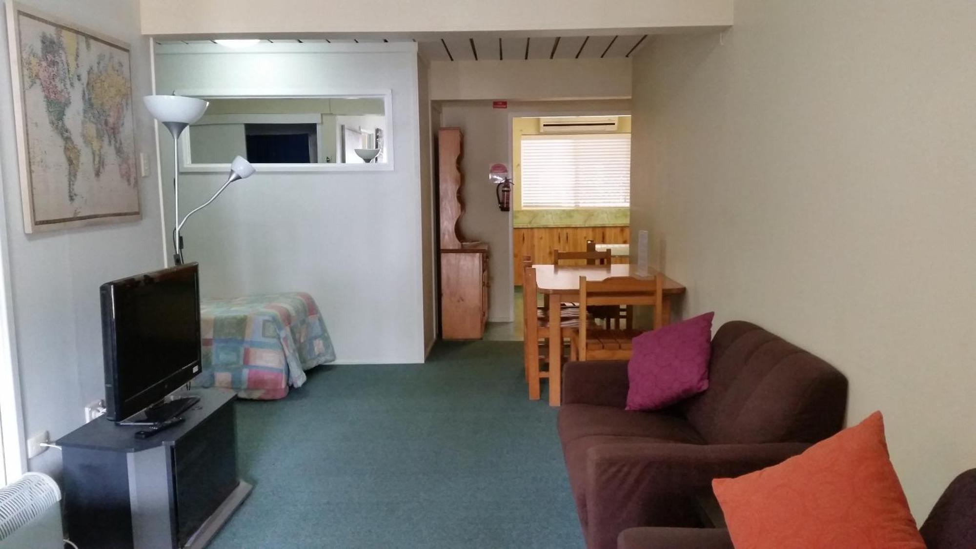 טוומבה Clifford Park Motor Inn חדר תמונה