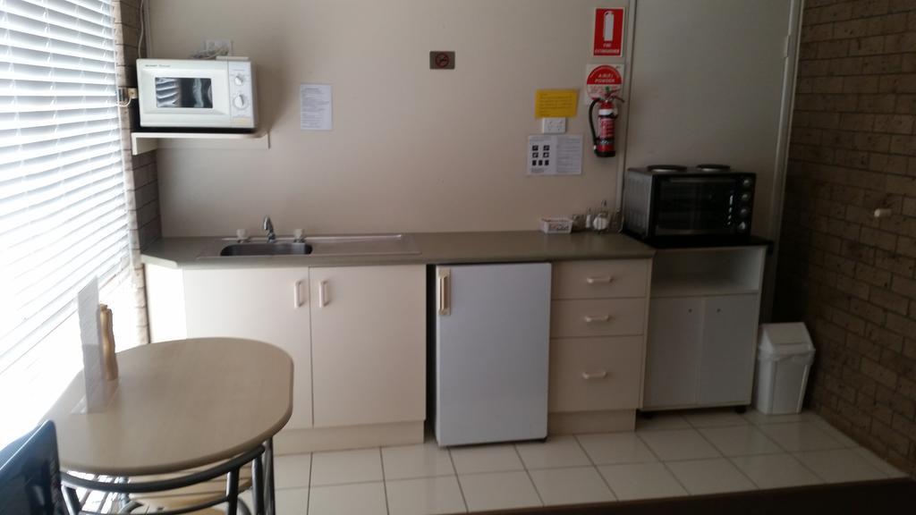 טוומבה Clifford Park Motor Inn חדר תמונה