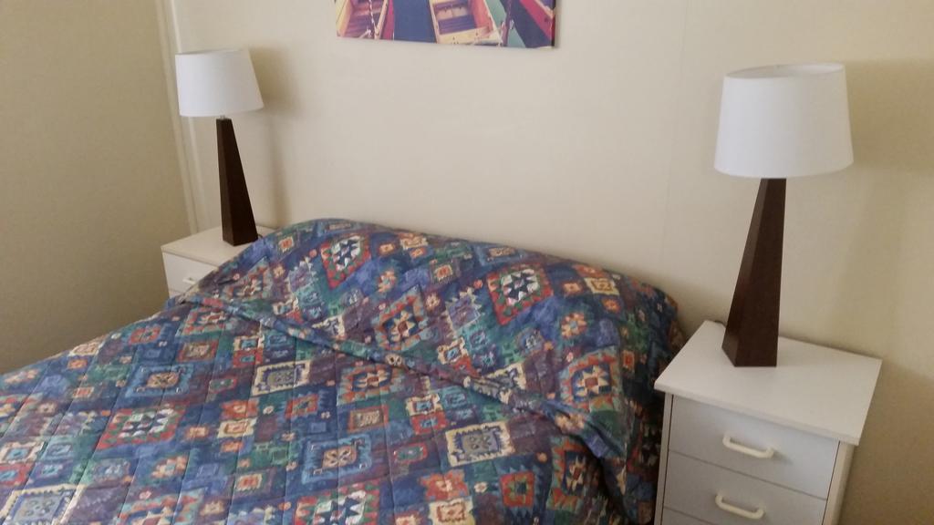 טוומבה Clifford Park Motor Inn חדר תמונה